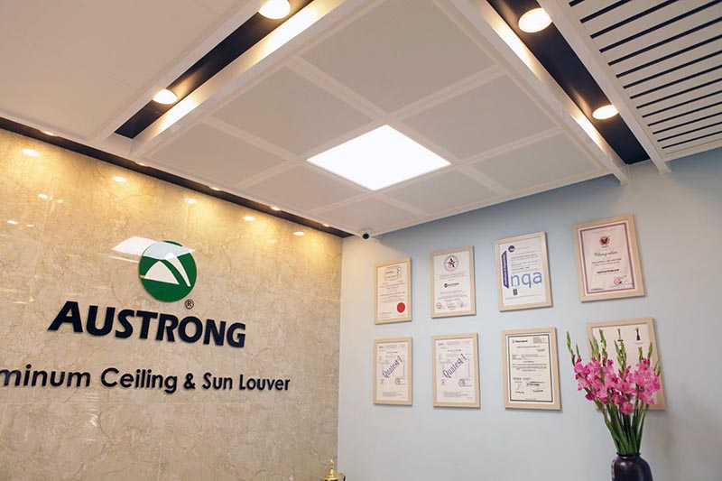 Austrong